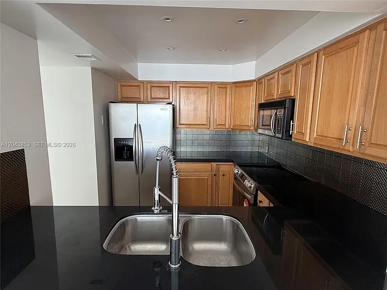 20335 N Country Club Dr #2210 — Photo 6