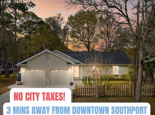 206 Park Avenue Ext, Southport, NC 28461