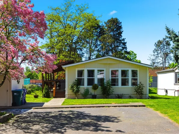 2250 N Broughton Dr, Portland, OR 97217