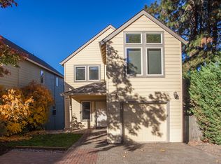2160 Salmon Ln, Hood River, OR 97031