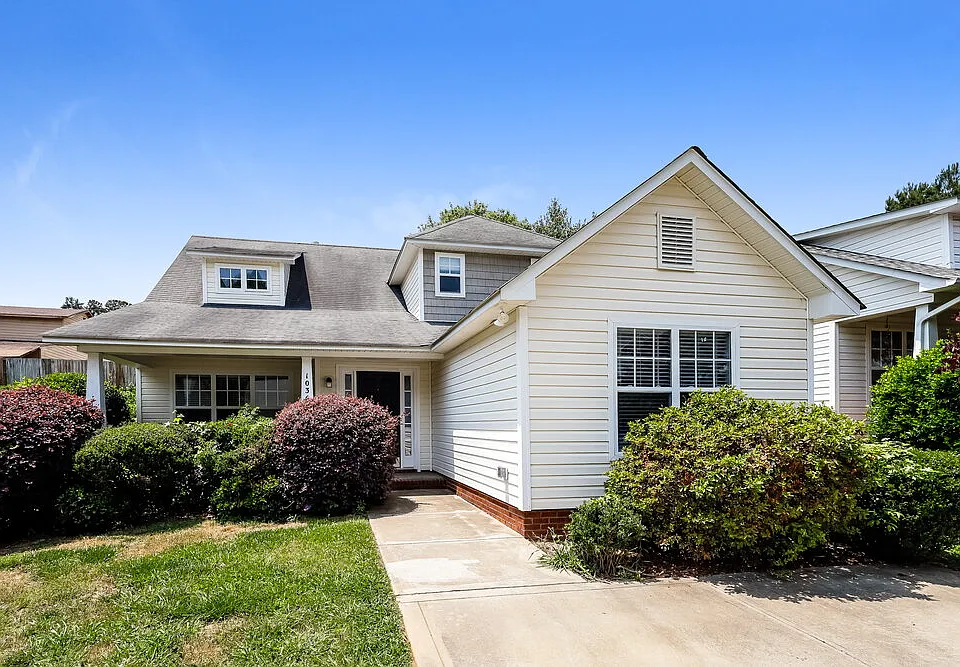 1036 Crestdale Crossing Dr