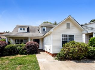 1036 Crestdale Crossing Dr, Matthews, NC 28105