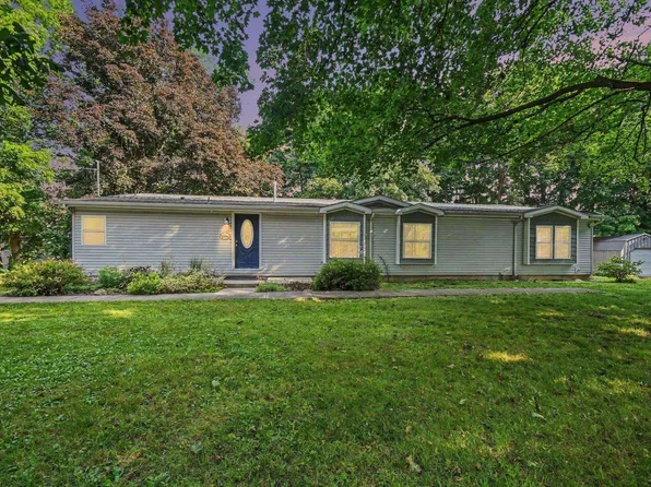 634 E Elkhart St, Bristol, IN 46507