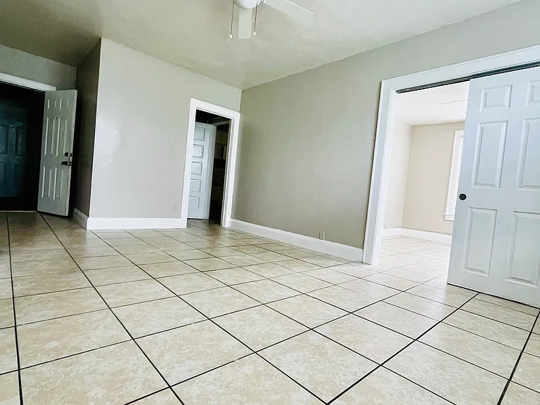 311 S Grandview Ave #5 — Photo 8