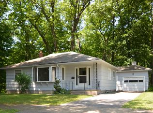 68 W Holcroft Rd, Rochester, NY 14612
