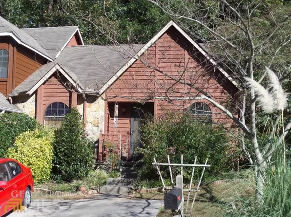 839 Brandy Oaks Ln, Stone Mountain, GA 30088