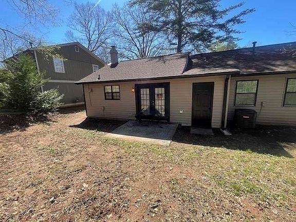 3rd image of 846 Martin Rd