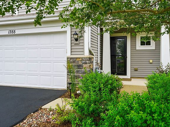 2nd image of 1355 Lighthouse Ln