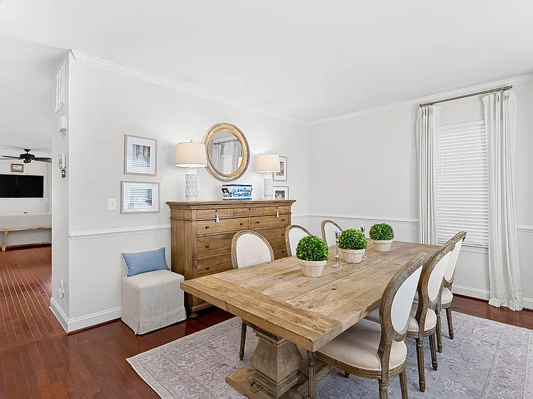 22840 Goldsborough Ter — Photo 21