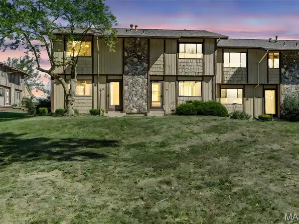 2801 Savoy Dr Unit 2801, Lake Saint Louis, MO 63367