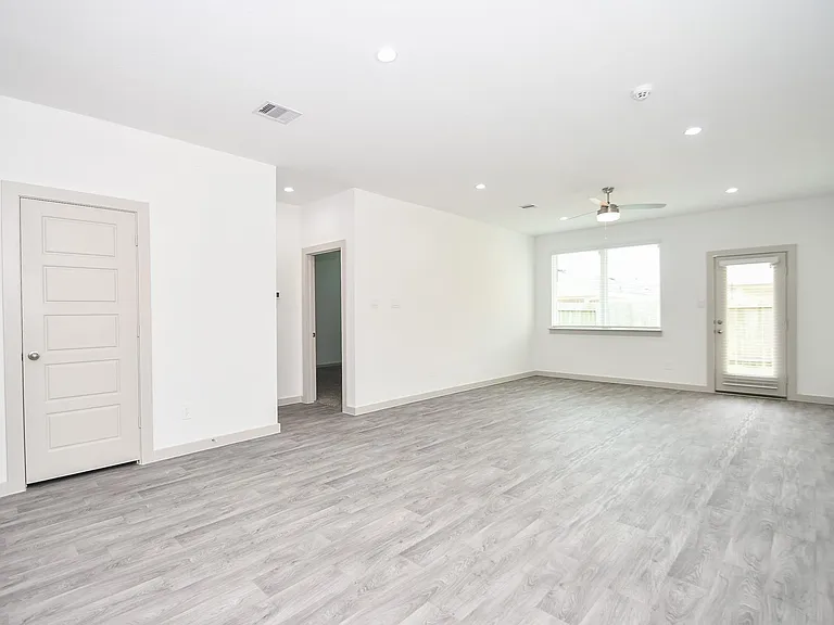 2818 Bethnal Garden Way — Photo 7