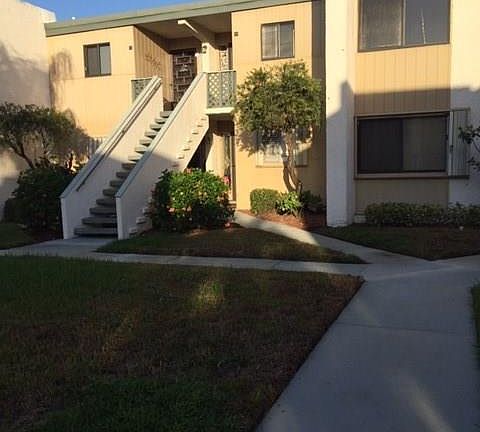 2nd image of 1501 NE 13th Ter APT H16