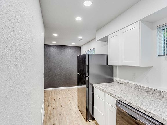 3rd image of 307 S Seneca St APT 101