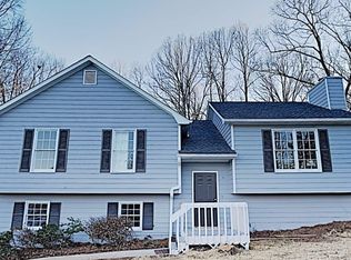 172 Deerfield Dr, Hiram, GA 30141