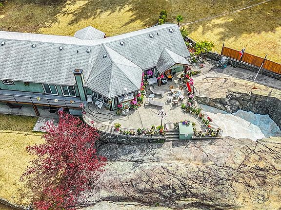 4th image of 936 Walfred Rd