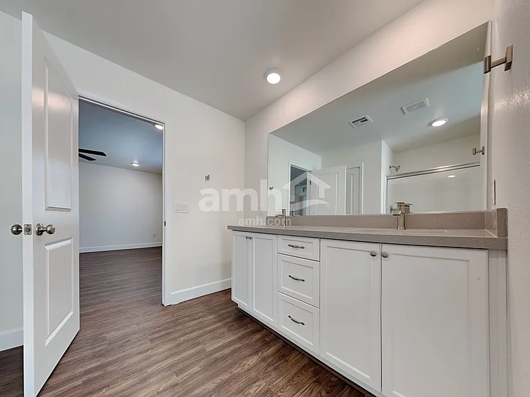 6031 Theodore St — Photo 20