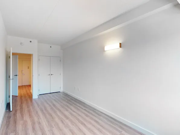 19-38 Cornaga Avenue image 6 of 21