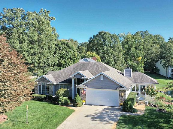 Welcome to this home in The Dells