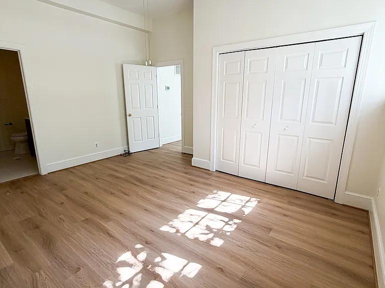 208 N Buchanan Blvd #4 — Photo 13