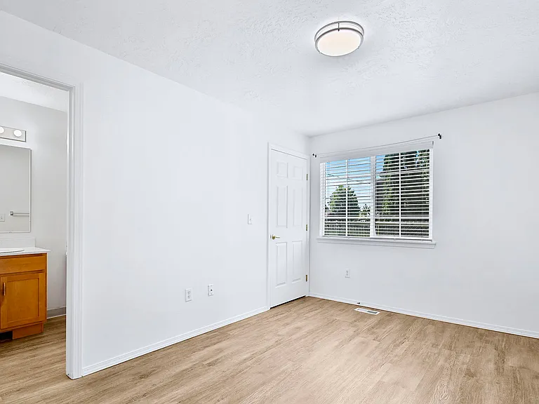 5775 N Garrett St #102 — Photo 11