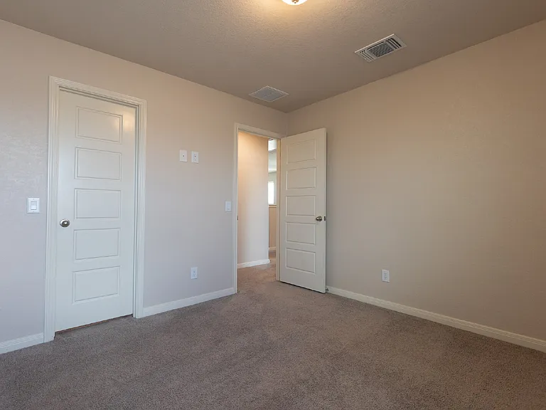 746 Farmers Dell — Photo 37