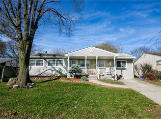 7 Columbia Rd, Parlin, NJ 08859