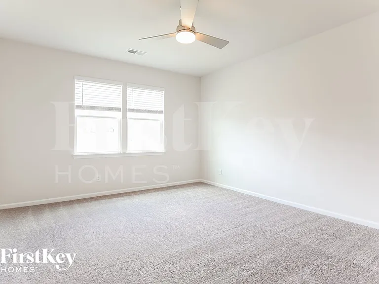 619 Goldburn Way — Photo 7