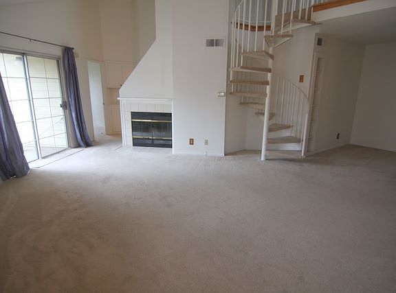 5th image of 6600 Clybourn Ave Unit 32