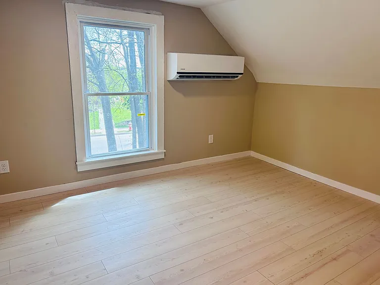 520 Nevada St — Photo 11