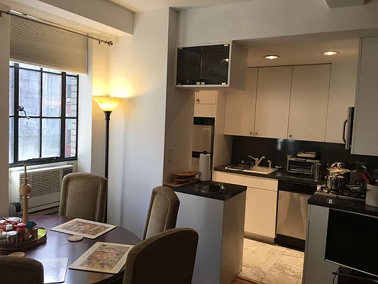 Rented by McDonagh Real Estate | media 20