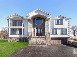 16 Ridge Rd, North Arlington, NJ 07031