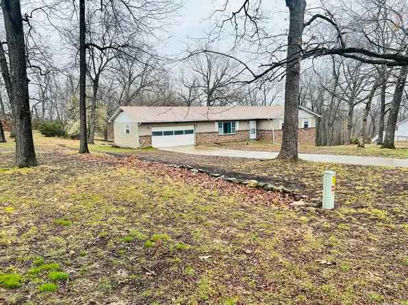 88 Forest Hills Pl, Mountain Home, AR 72653