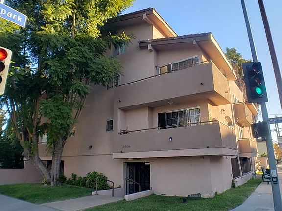 2nd image of 4404 Stern Ave APT 2