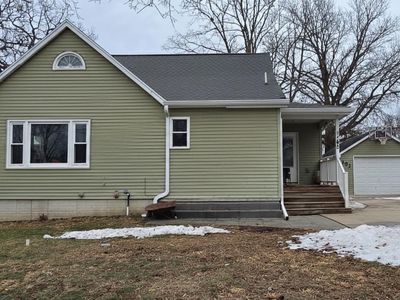 302 1st St, Parkersburg, IA, 50665