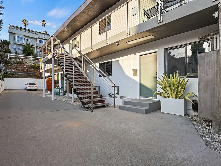 141 San Pascual Ave — Photo 26