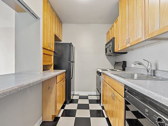 4th image of 535 N Michigan Ave APT 2904