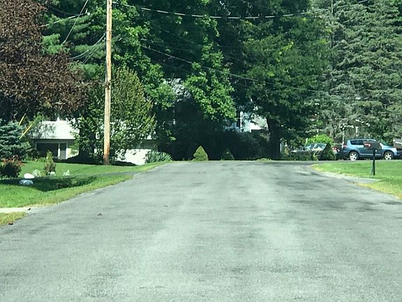 4th image of 7619 Merritt Dr