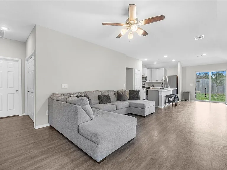 1850 Brushy Cedar Dr — Photo 5