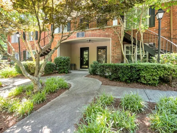 402 Peachtree Forest Ave, Peachtree Corners, GA 30092