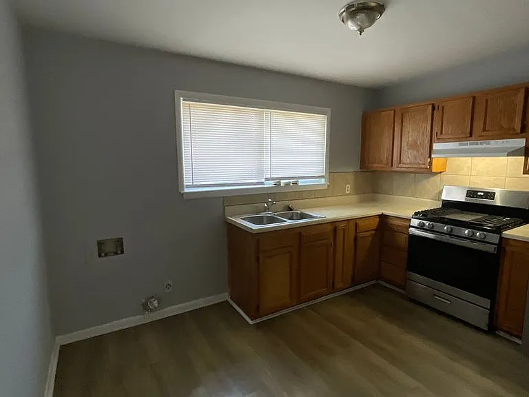 16 Pollux Cir E #4 — Photo 5