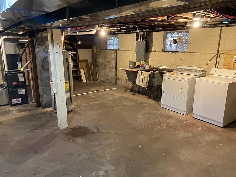 231 Stewart St SW — Photo 10