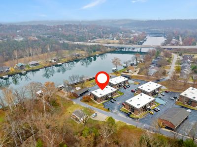 120 Wilshire Dr #24 BLDG 120, Hollister, MO, 65672