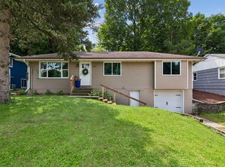 5049 Shoreline Dr, Mound, MN 55364