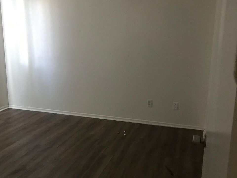 2nd image of 800 Sunjoy Dr #C04