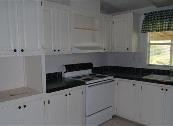 3rd image of 7476 Oregon Ln