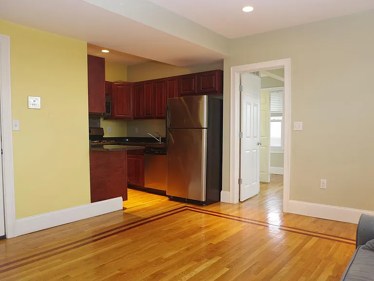 9 Pompeii St #1 — Photo 9
