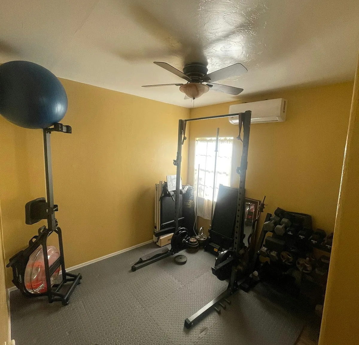 945 E 19th St, Unit 2 — Photo 1
