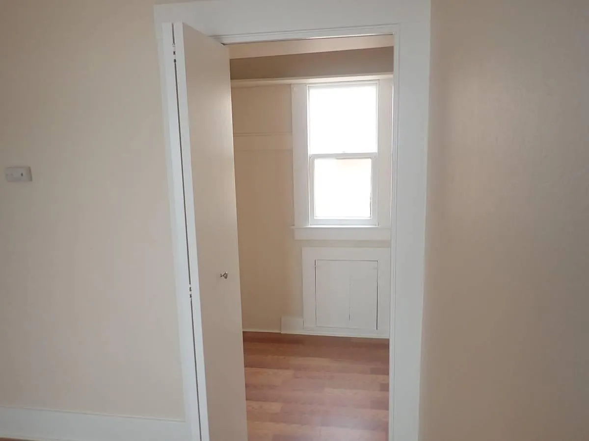 1 bed, 400 sqft, $2,500 — Photo 4