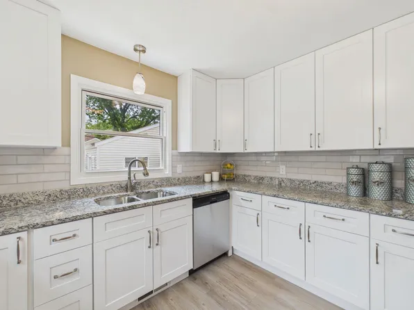 2612 Georgia Ave S, Saint Louis Park, MN 55426