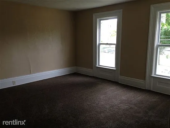 124 W Pearl St — Photo 8